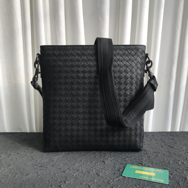 ボッテガヴェネタバッグ側面デザイン